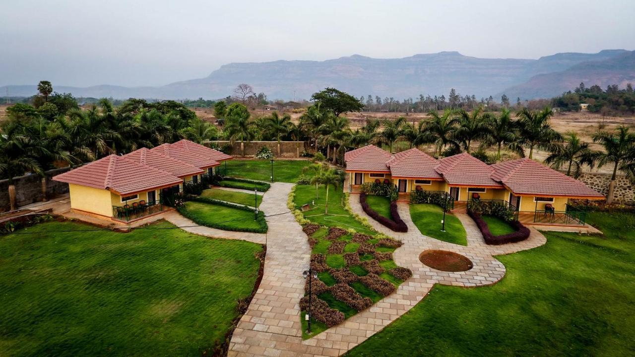 The Kanila Resort Карджат Екстер'єр фото